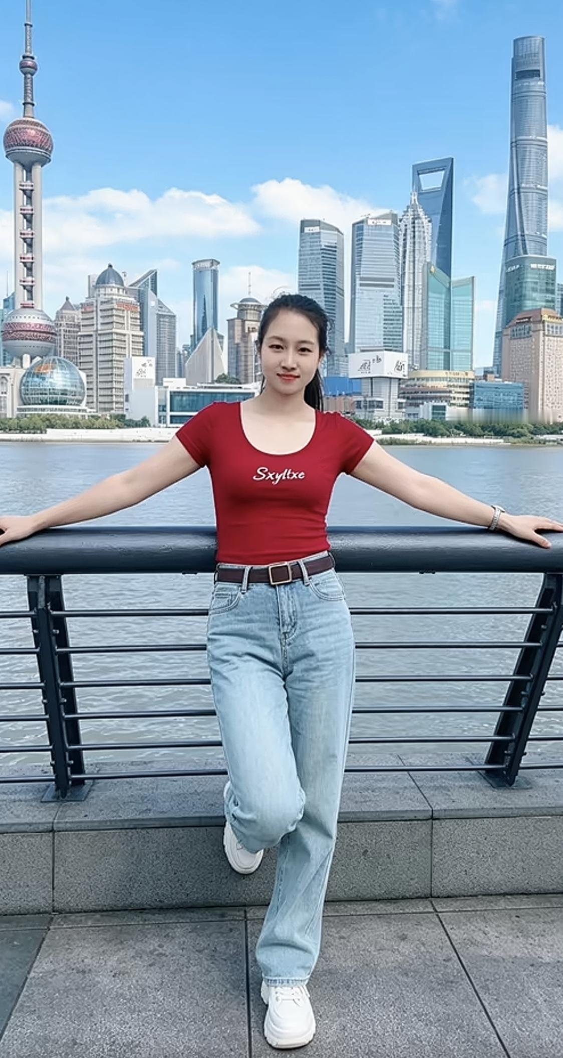 衣带渐宽终不悔，为伊消得人憔悴。