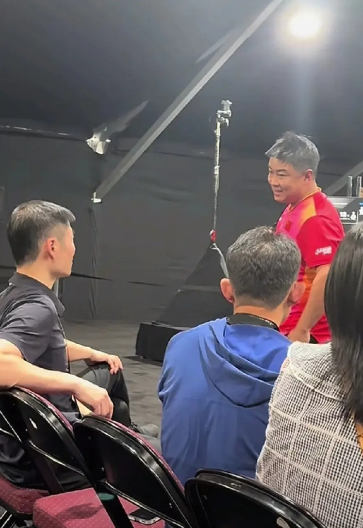 “WTT美国大满贯”再次上演一日游。国乒两大巨头赛后无奈苦笑，没想到仅仅开赛两