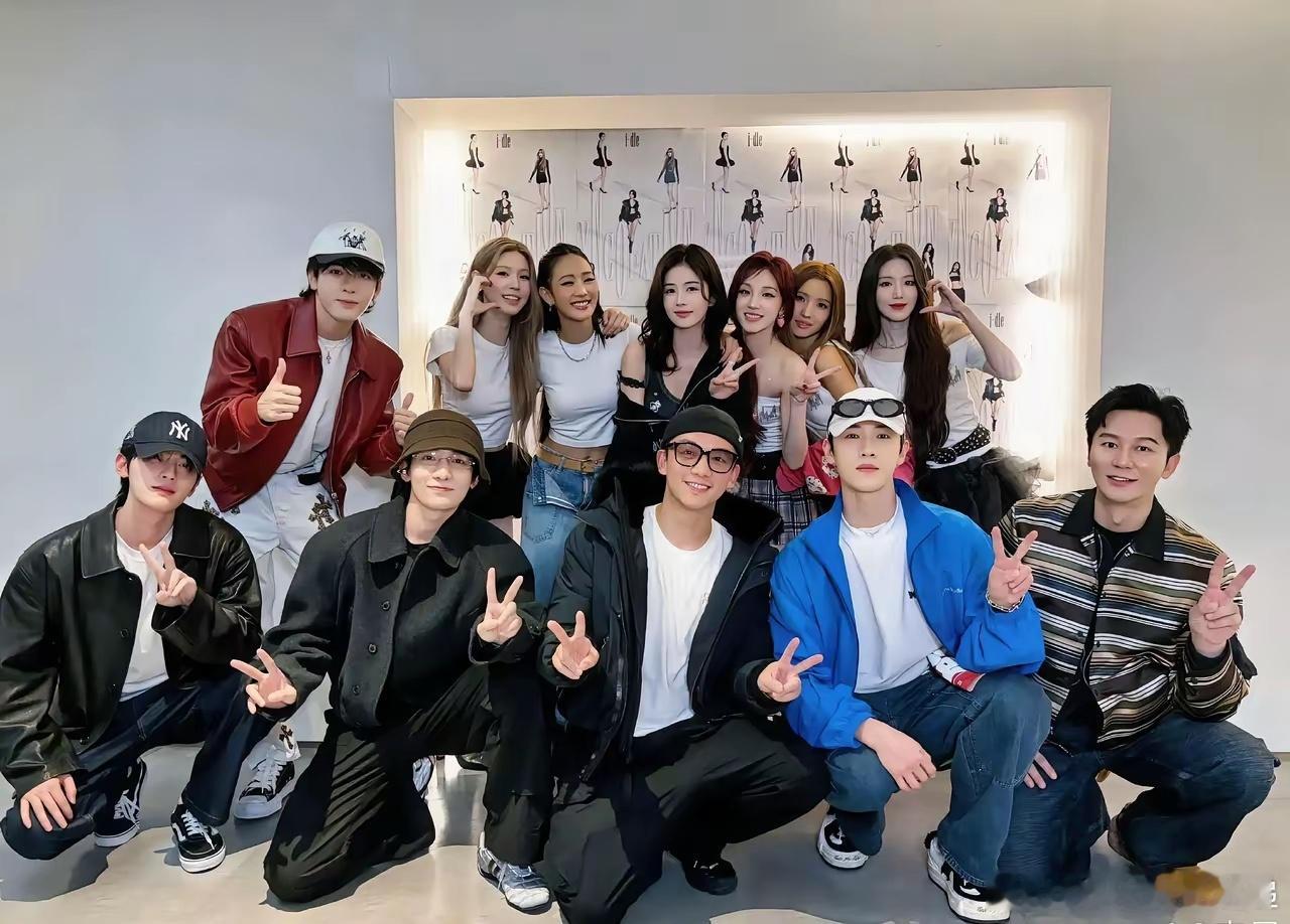 果然杨天真说的没错人红不是没有原因的不信你看宋雨琦，一场演唱会，整的好像内娱大团