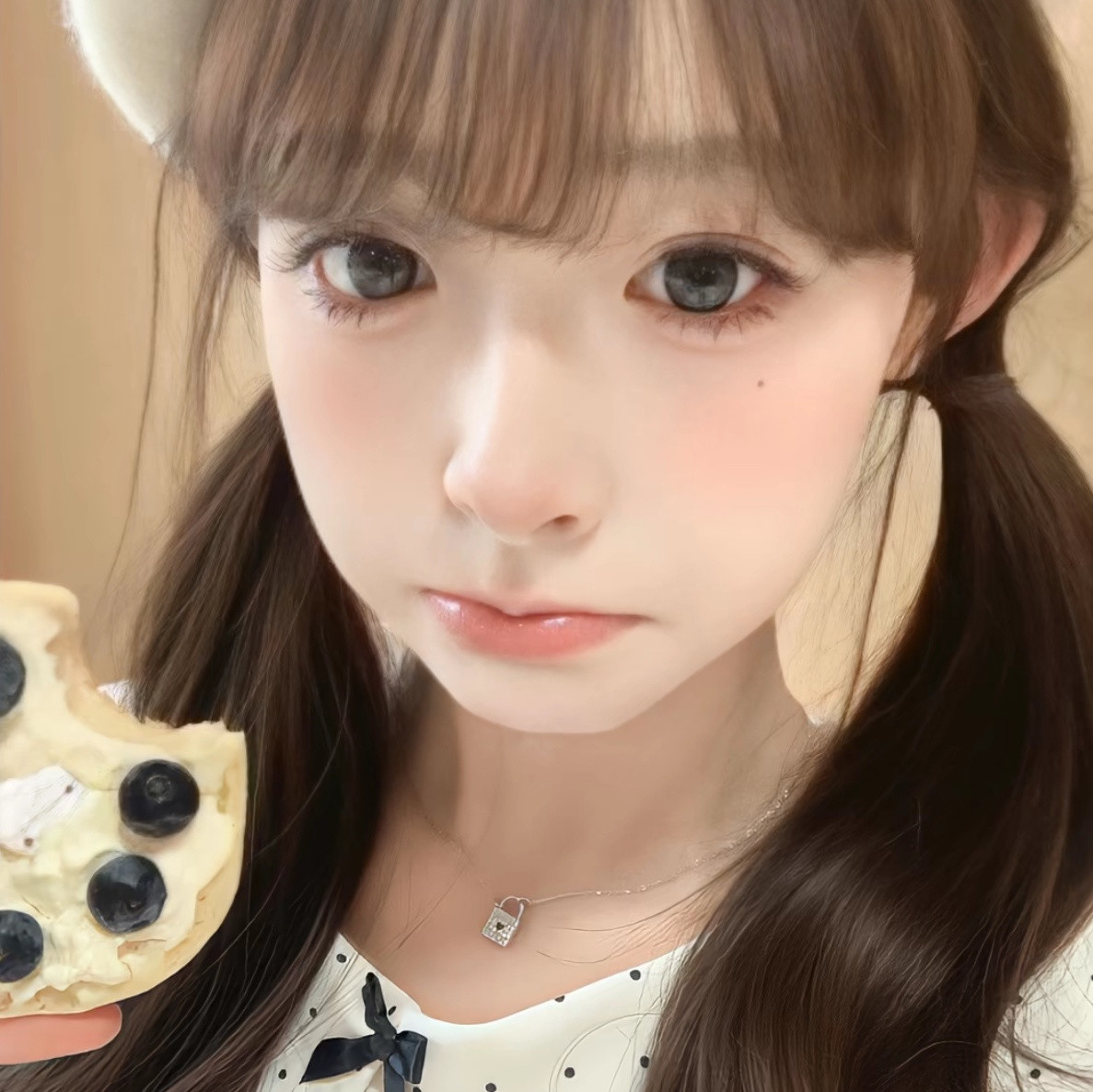 𝗪𝗲𝗖𝗵𝗮𝘁｜女生头像分享💭温柔韩系女头｜清冷淡颜头像｜松弛慵懒风