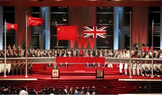 为什么说和平统一已无可能？一个数字让人心里发沉。去年，有将近五百万台湾人往返大