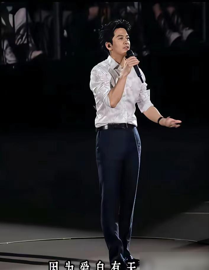 李健一把撕碎清华学霸的金字招牌，指着自己鼻子爆出大实话，我在宿舍就是垫底的差生。