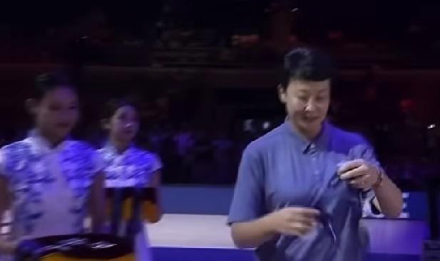 这真没必要！女排亚锦赛刚打完，决赛咱们2比3输给了泰国队，拿了亚军。本来输了