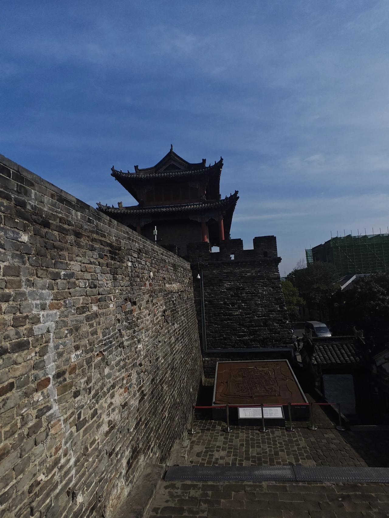 正高名额稀缺的背后，是职称评审体系与教育发展需求间的适配难题。长期以来，正高名额