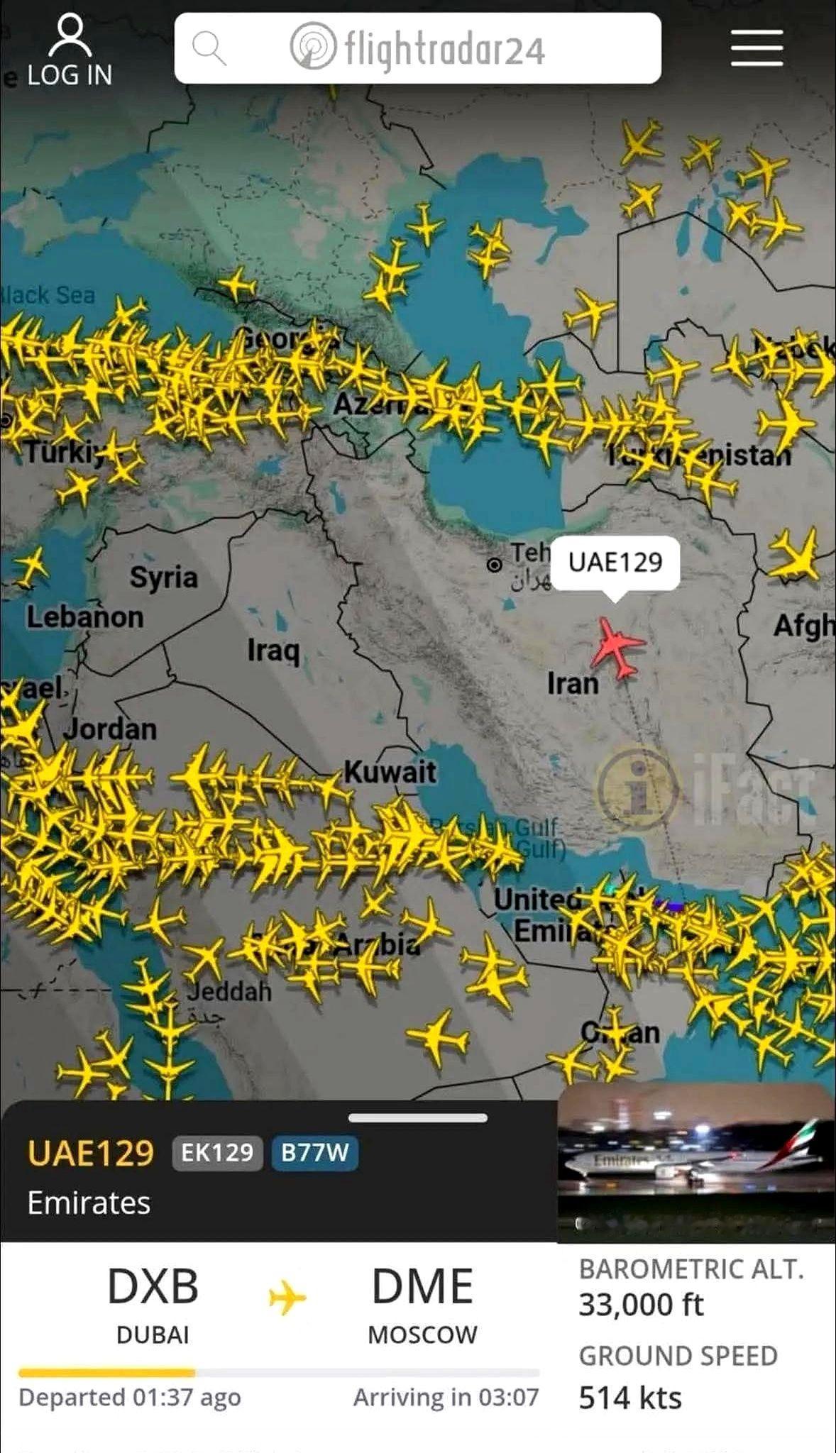 今日最勇敢的飞机！那是一架阿联酋航空的波音777客机——UAE129航班，从