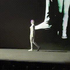 小鹏全新IRON人形机器人，以第二代VLA大模型与82个高自由度关节为核心，重构