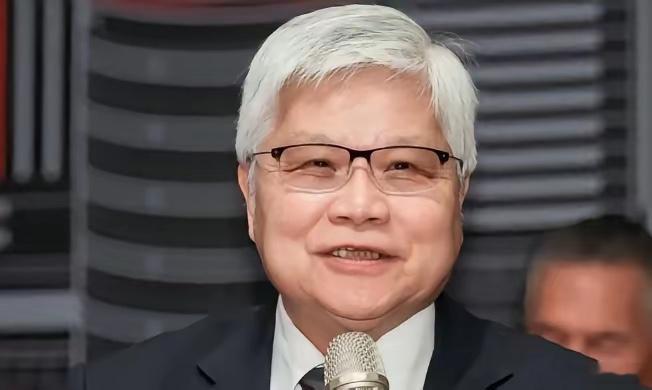 宇树科技递交科创板IPO的第二天，台积电董事长魏哲家出来说了一句话：“你们那些机