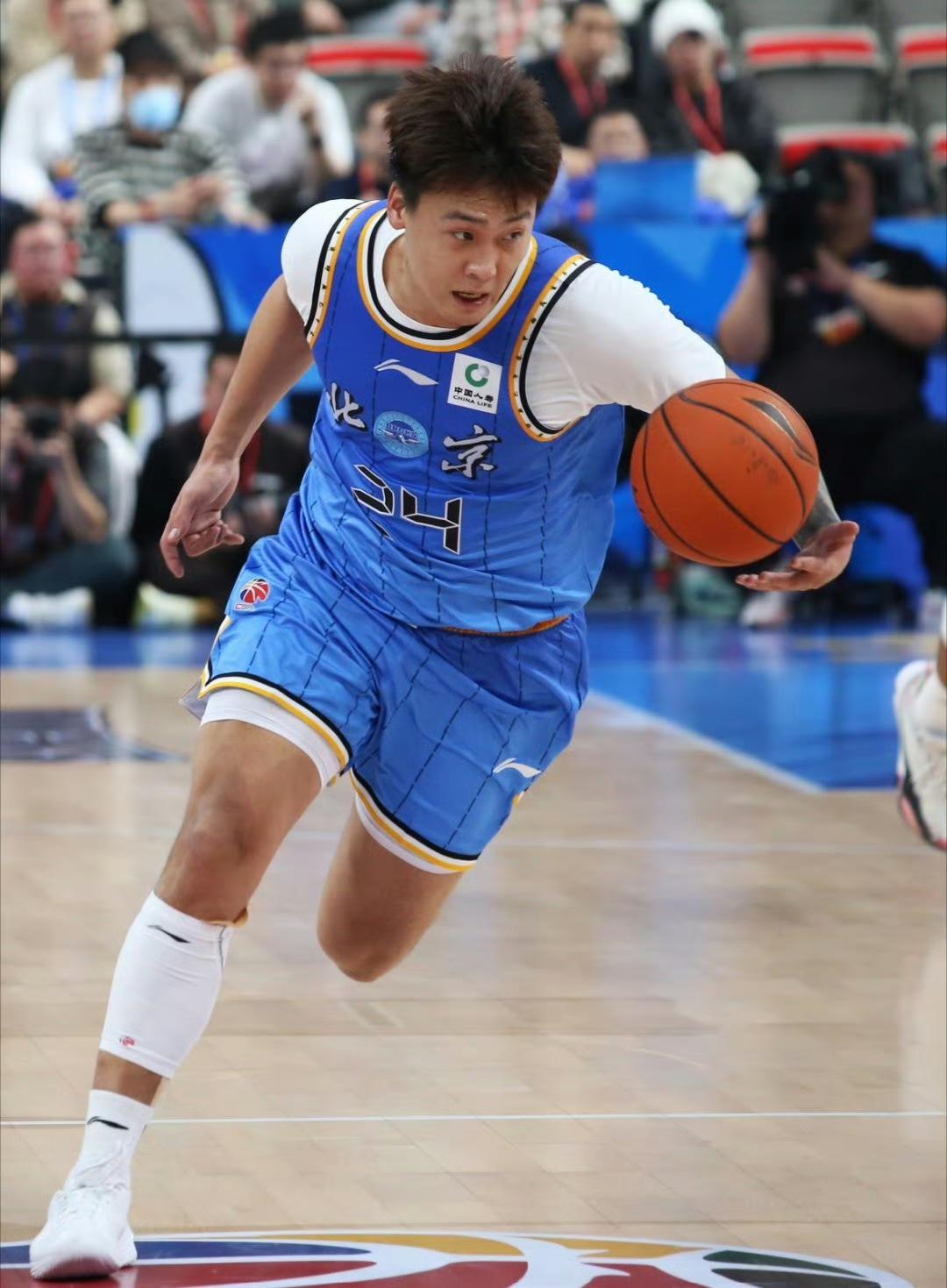 脸都不要了！北京队82-88不敌北控，这4位球员必须为输球负责！1. 陈盈骏：