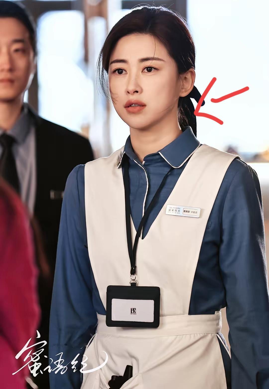 女明星中让我最不能理解的就是朱珠本人了，不是因为她的造型，也不是因为她的服装