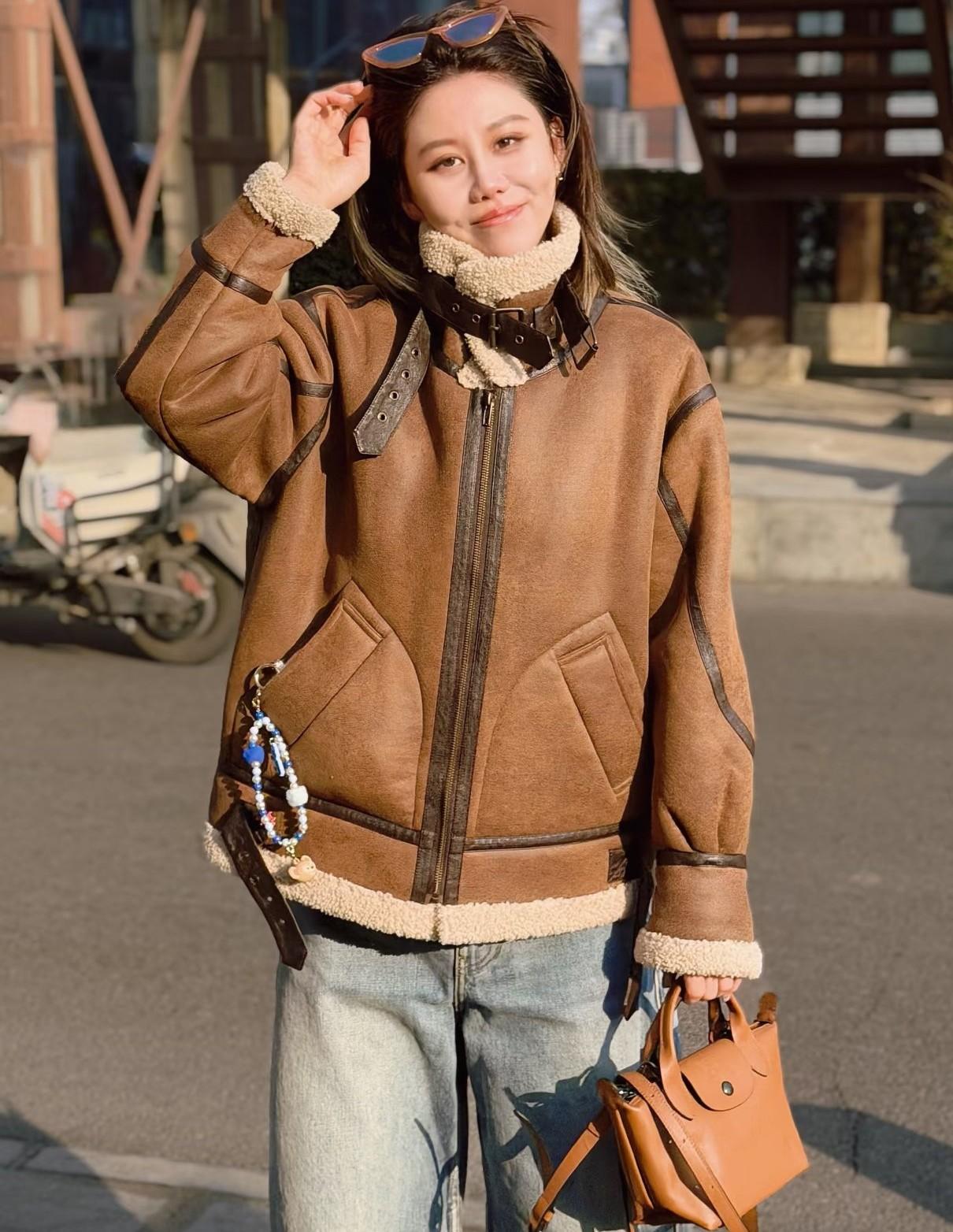 天呐！这竟然是陈幸同真的太美了，估计球迷们都认不出来，场上是冷静算球的运