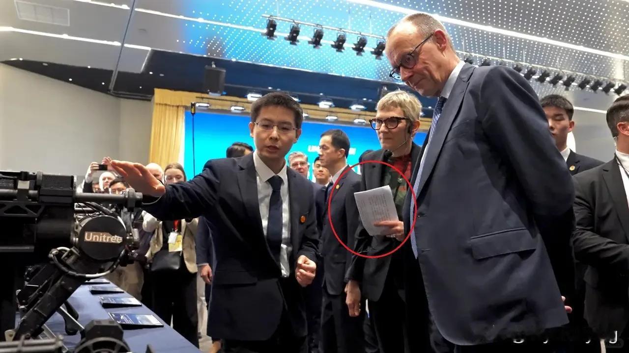 德国人有点不适应了！就在德国总理带着半壁企业家踏足杭州去参观，调研中国的新型科