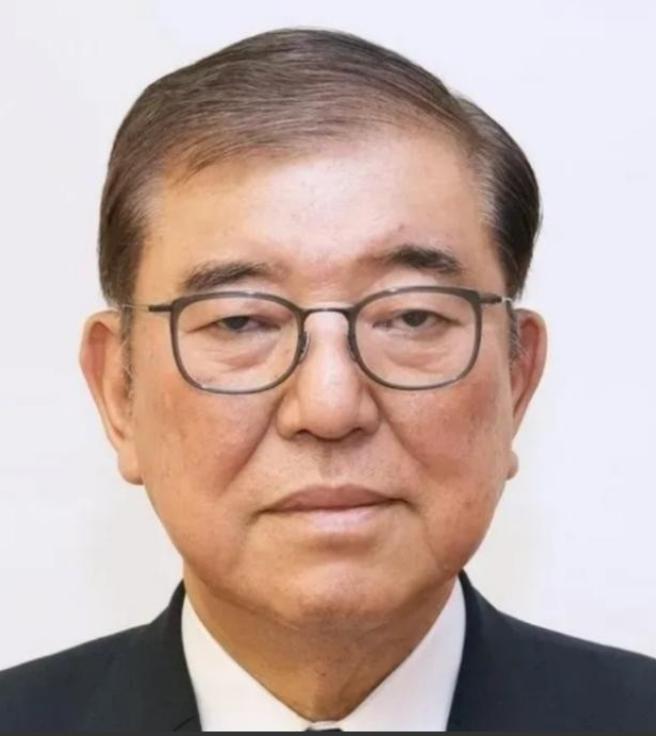 万万没想到，日本前首相石破茂的一句话，就让日本政客彻底沉默了！他曾公然表示，如果