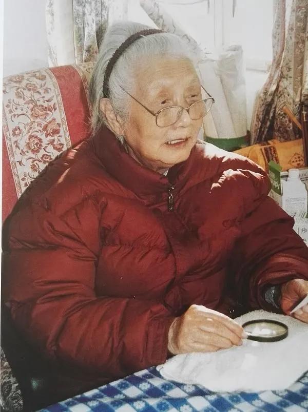 我存60万养老，大儿媳问存款我只说6万，隔天她就让我搬去小儿子家人到老了，