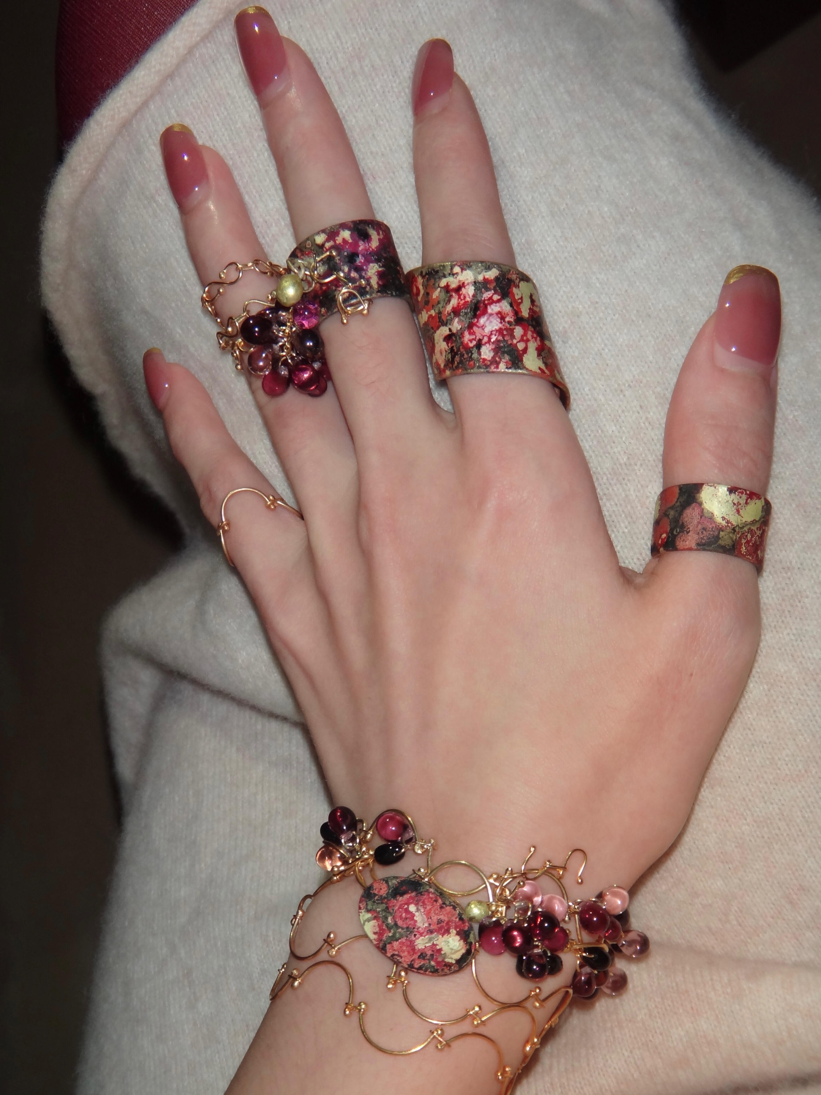 我收回我是简约主义这句话只要美丽的话繁琐未尝不可….🍇💫cr.somet