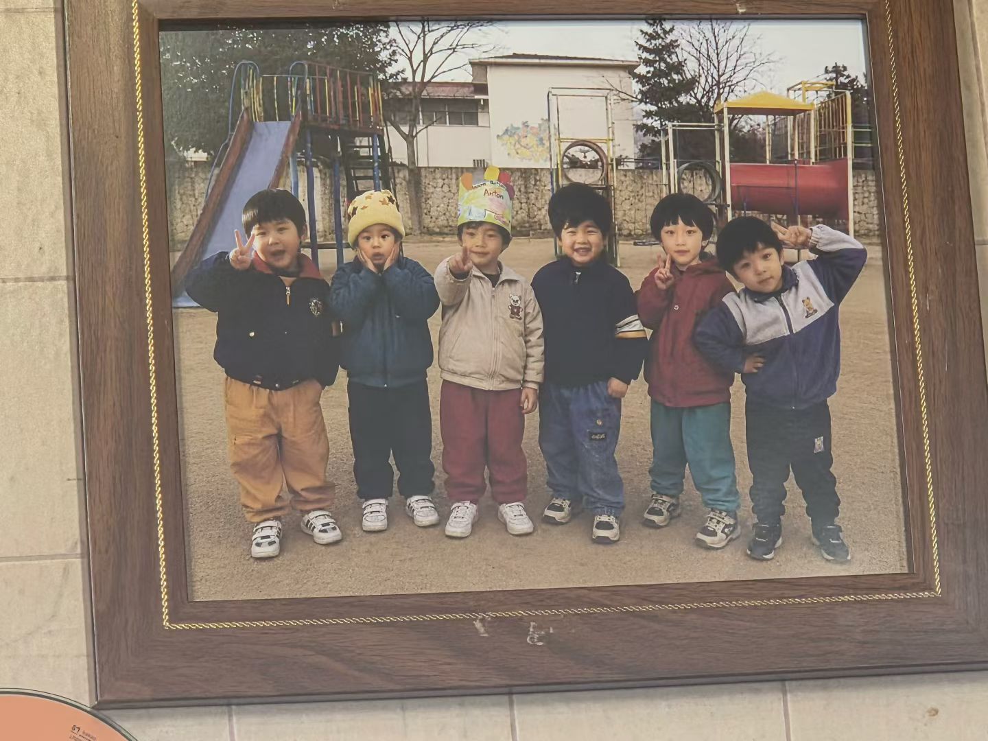 咋这么诡异额