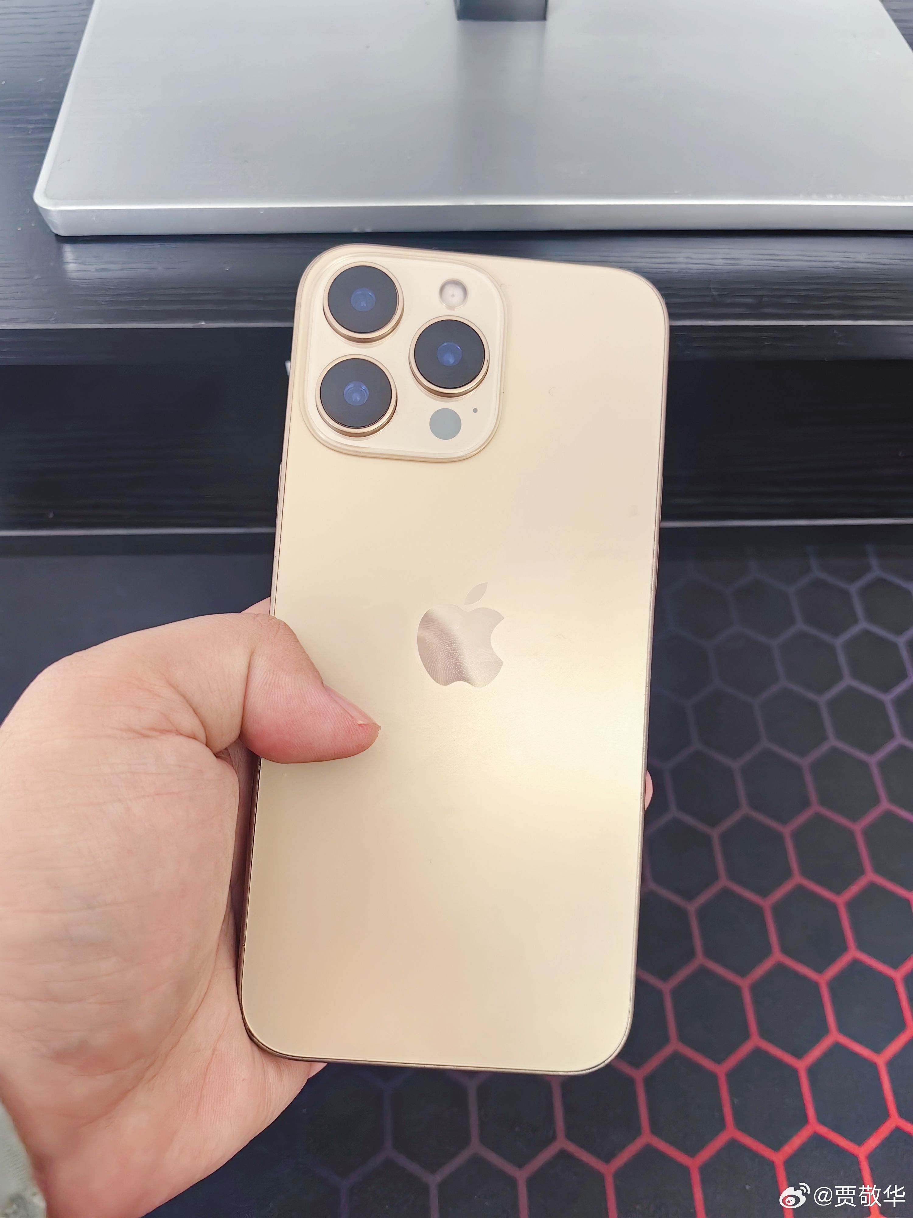 有很多人骂苹果不懂市场，事实恰恰相反，苹果还是很懂市场的。今年iPhone16