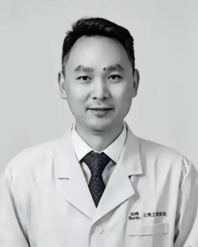 太痛心了！一位常年在手术台上和死神抢生命的麻醉专家，躲过了高速车祸，却意外坠入一