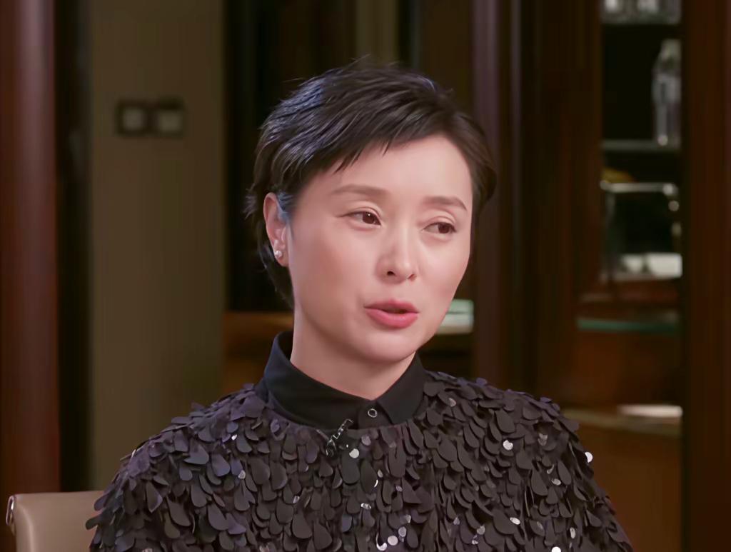 演员吴越说：“当年，我是以专业第一的成绩考进上戏表演系的，但老师称我们班是上戏有