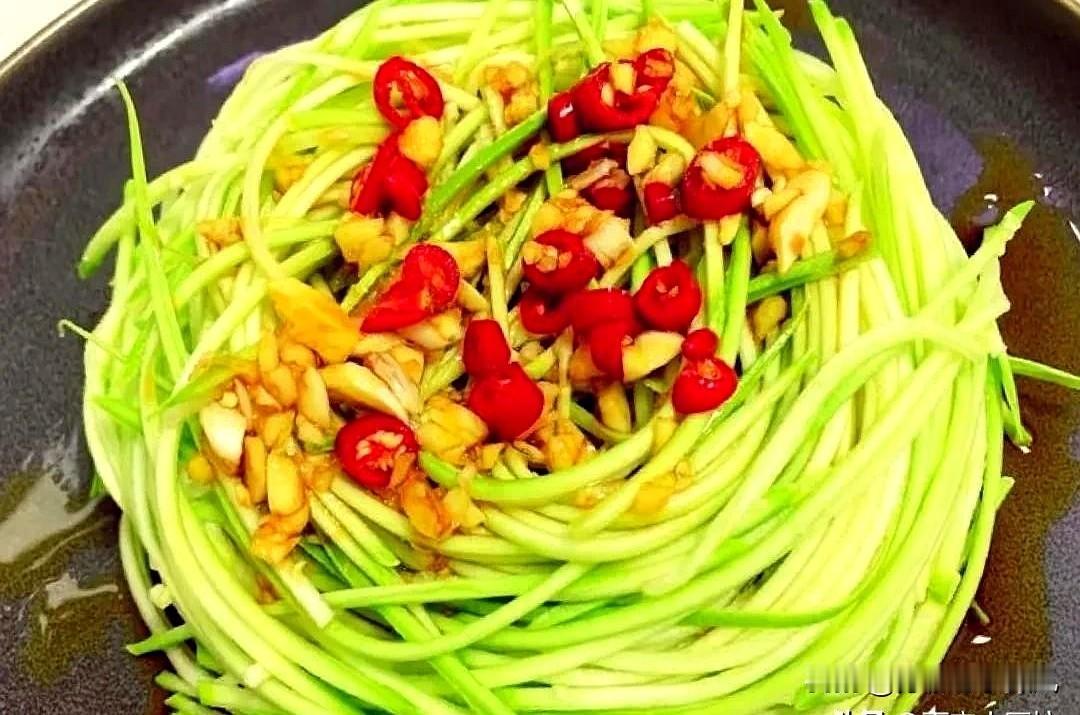 “夏天吃一瓜，中药不用抓”夏天必吃这瓜！营养非常高，医生推荐角瓜含水量高达9