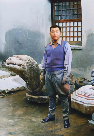 张学良并不帅！这照片实在太珍贵了，看看1935年在西安的张学良吧！大家不要被电视