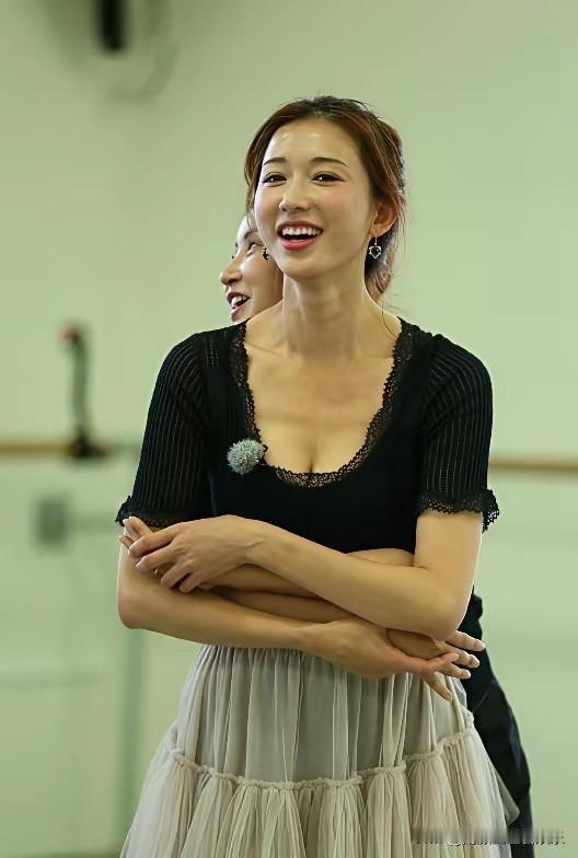 她是怎么做到，又瘦又有肉的啊？