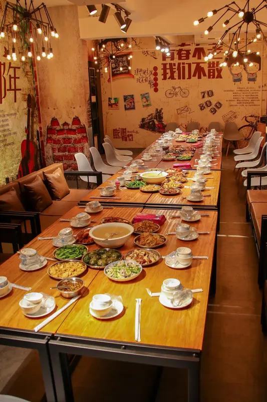 唉，这同学聚会咋变味儿了！前阵子参加个老同学聚会，本想着好好叙叙旧，结果呢？