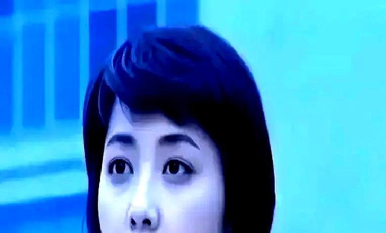 48岁朱琳吻22岁陈思诚，当年被骂惨，现在弹幕尖叫2002年《红与黑200