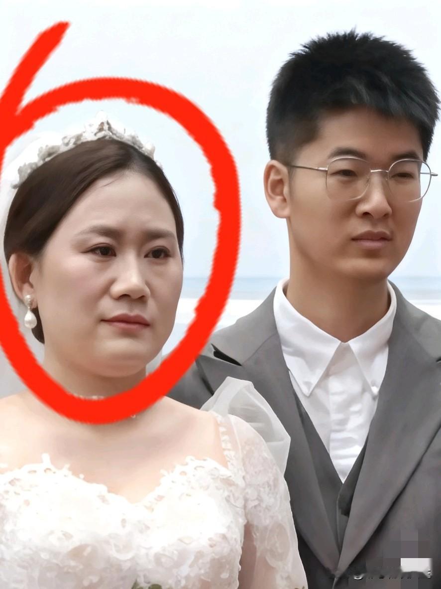 “绝经新娘”遭群嘲，键盘侠的恶意刺痛了谁？婚姻的真谛他们根本不懂！