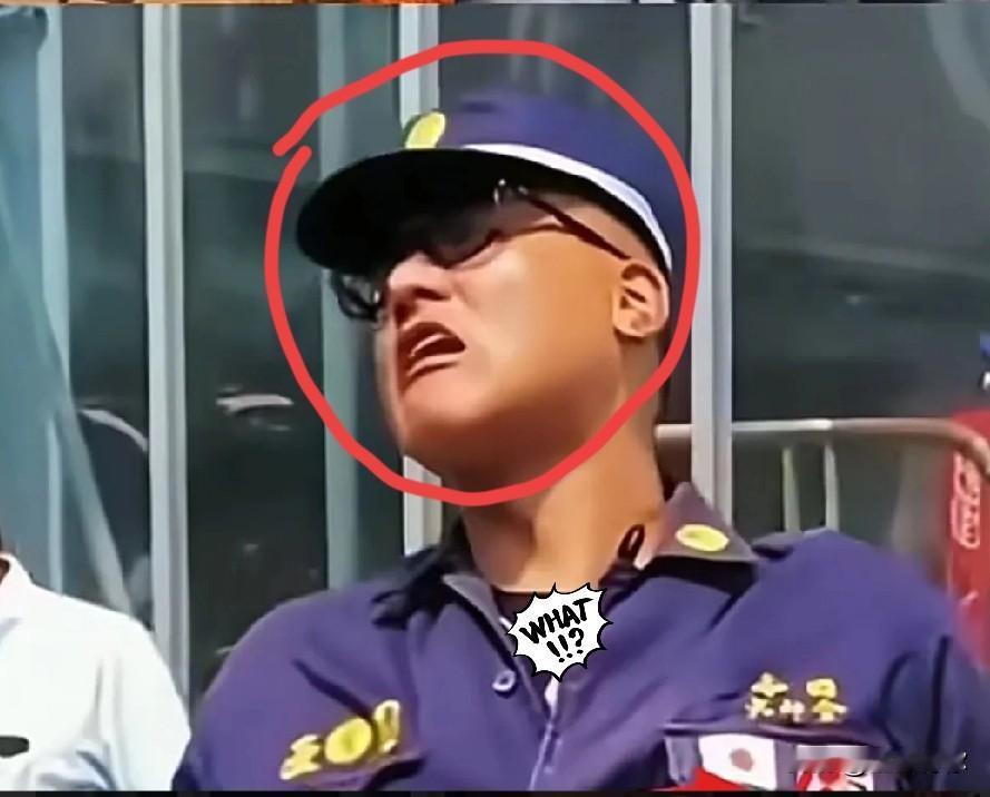 刚刚刷到一个日本人跑到中国驻日大使馆门口狂吠的视频。万万没想到这语调、这表情就是