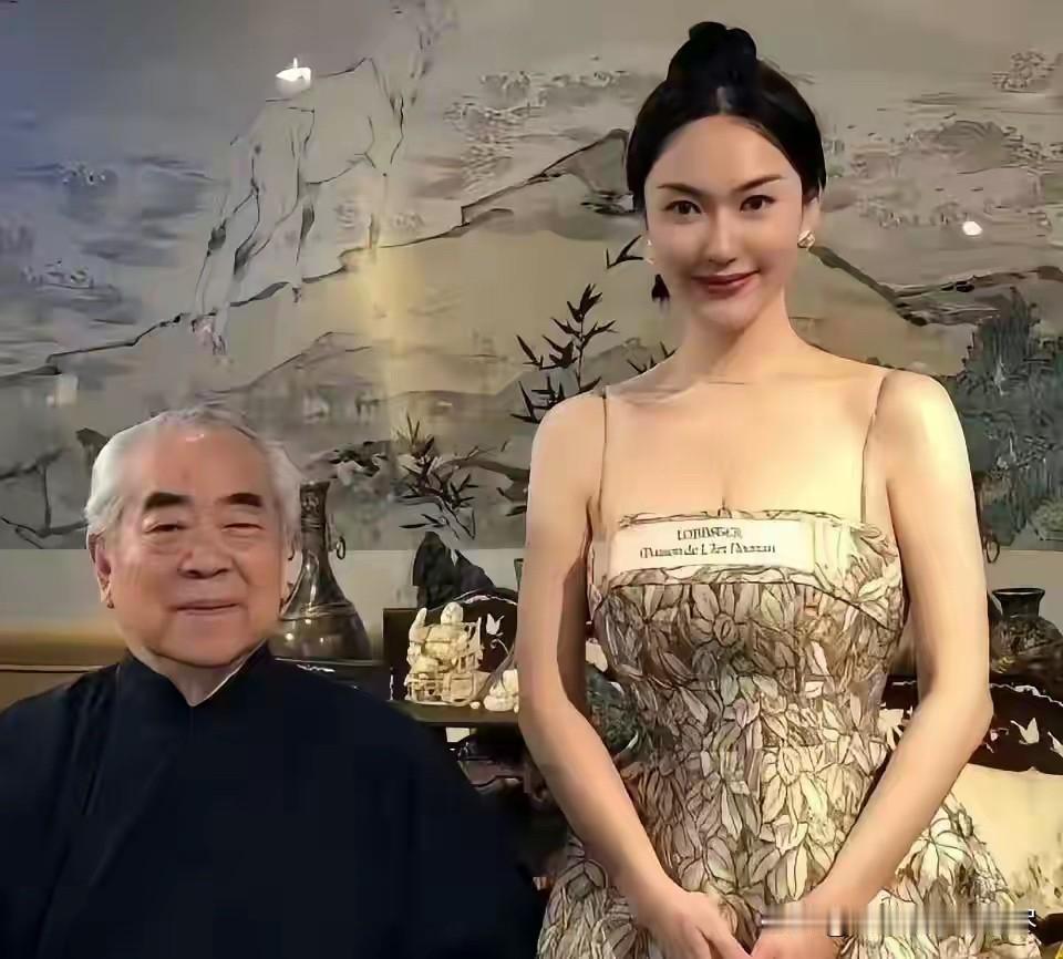 都说英雄难过美人关更何况是已经87岁的范增呢？要知道才37岁的徐萌不仅年轻