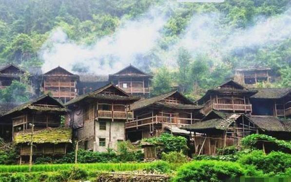 1964年，新中国都成立15年了，湘西竟然还有武装土匪开枪杀人。消息一级一级报上