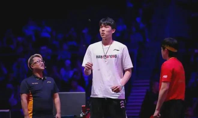杨瀚森最大的优点我认为他最大的优点，也是最被低估的优点，就是调整能力。每次发挥