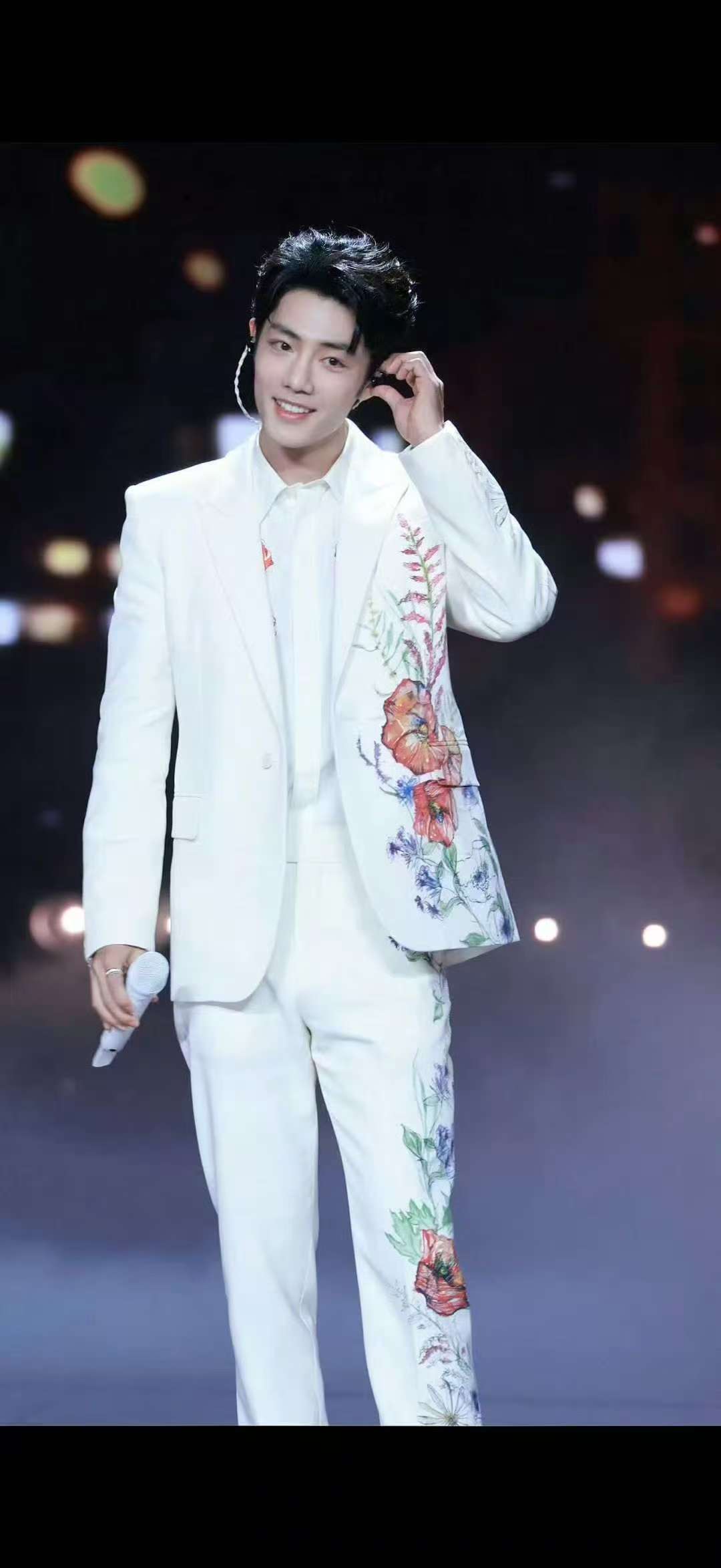 肖战北京卫视春晚造型肖战北京卫视春晚录制路透肖战北京卫视春晚彩排路透🈶