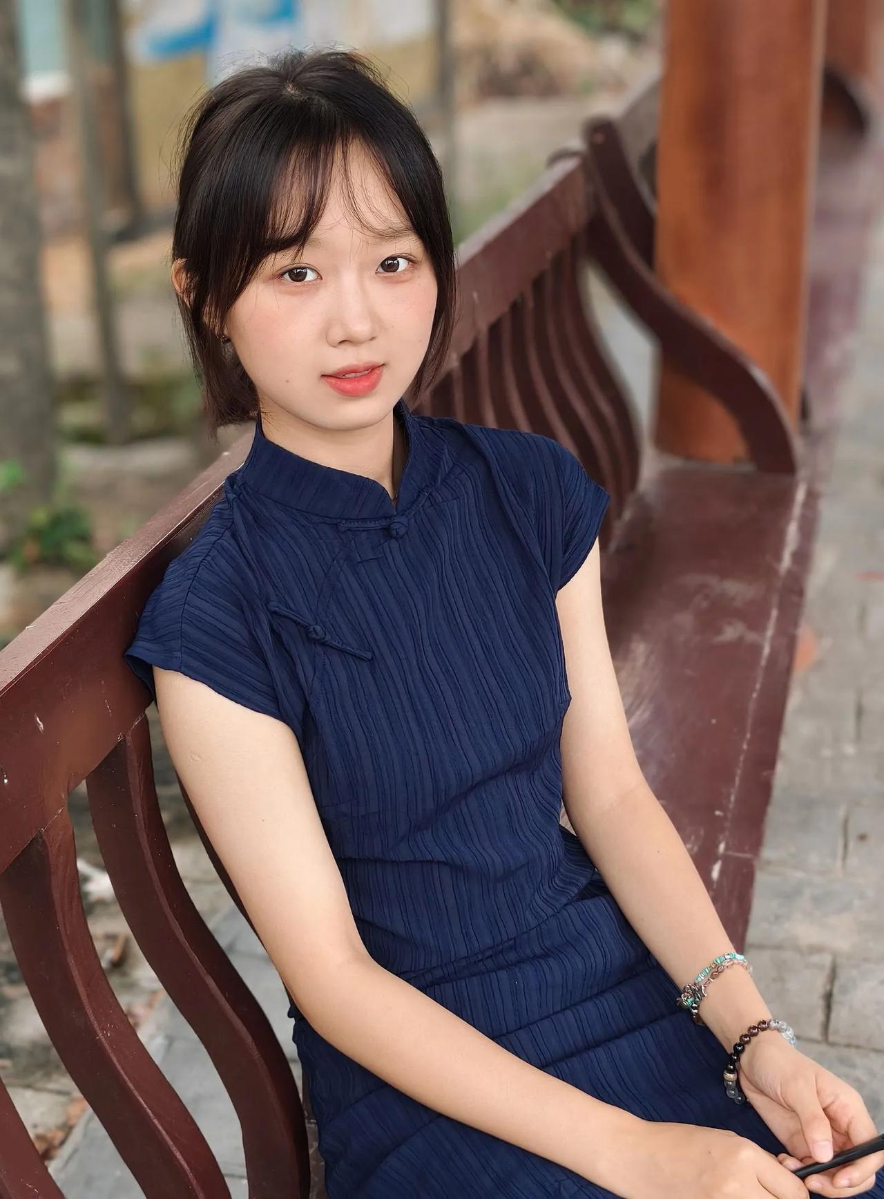 青春甜妹颜值女孩风华绝代