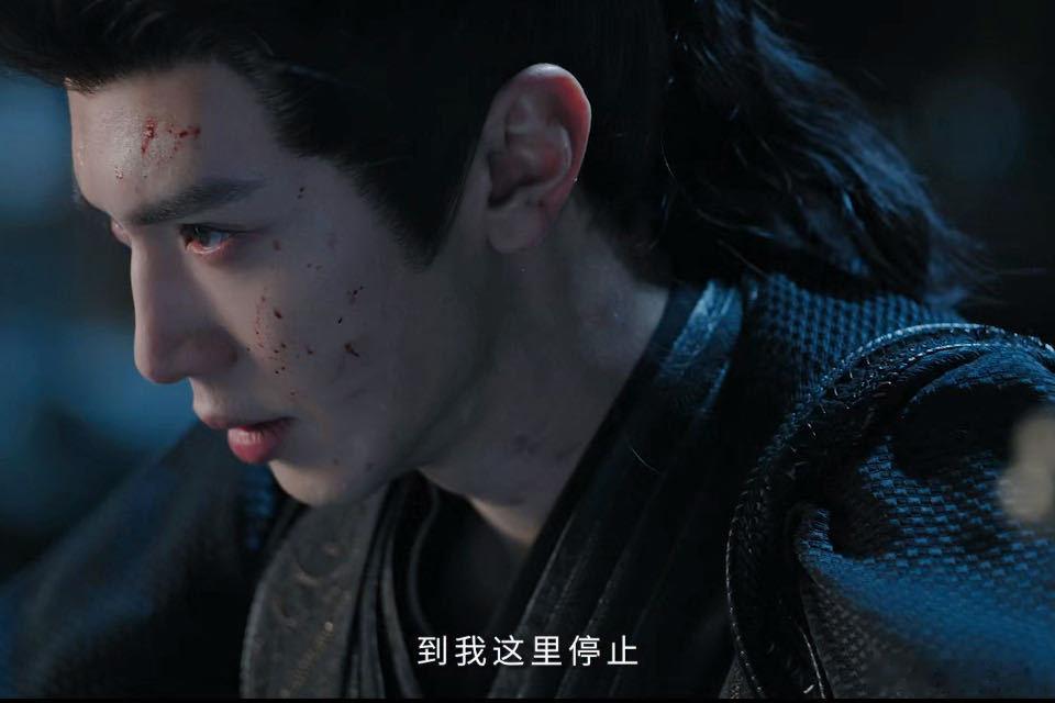 陈哲远就这个将军泣血美陈哲远就这个将军泣血美，银甲染血还攥着剑柄，眼神狠劲没散