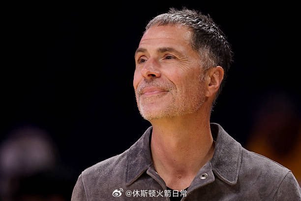 据DaltonJohnson报道，佩林卡很欣赏库明加，喜欢让他和东契奇搭档。据