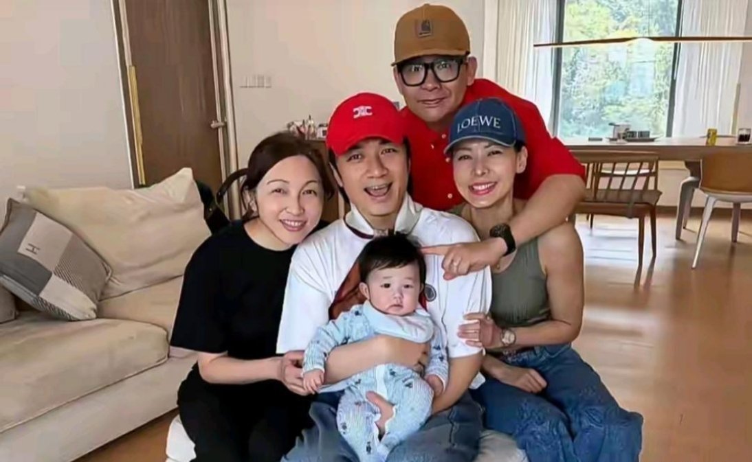 古‎巨基的老婆都5⁠7岁了，生完孩子后状态好得让人眼红⁠，⁠看﻿‎起‎‎来跟没生