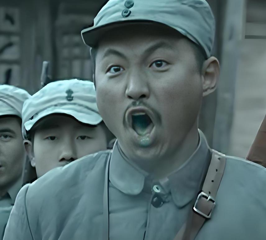 张大彪和陈岩石相比，两人谁的地位更高？咱就这么讲吧。李云龙手底下有四大金刚，