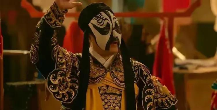 《戏台》票房破2亿：文艺电影在浮华中的坚守与希望近日，网络上曝出一则引人瞩目的
