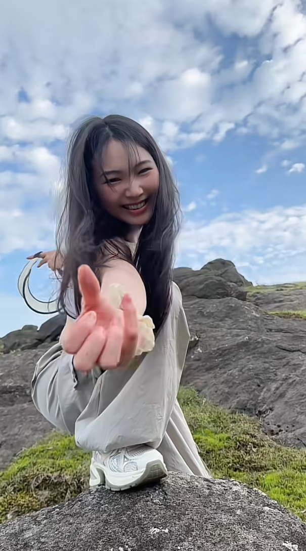 和闺蜜一起来爬爬山，风景真的太好了