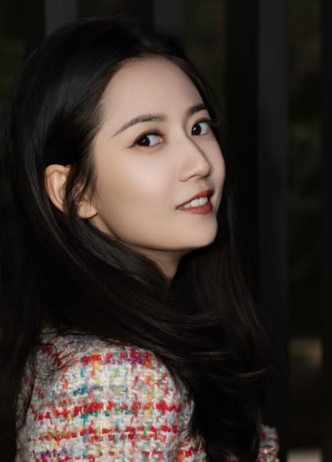 最近找一些国产剧看，无意中看了陈钰琪的赵敏，我天哪，简直是史上最佳赵敏！