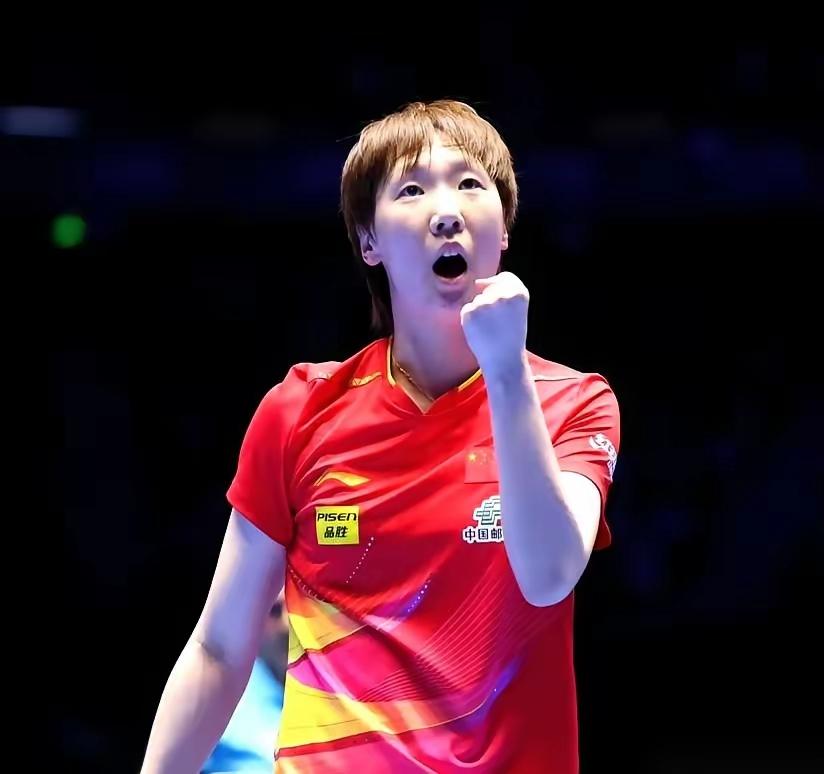 曼昱和莎莎，蒯曼不同，她俩和平野美宇是队友，还很友好，共同效力同一家俱乐部。