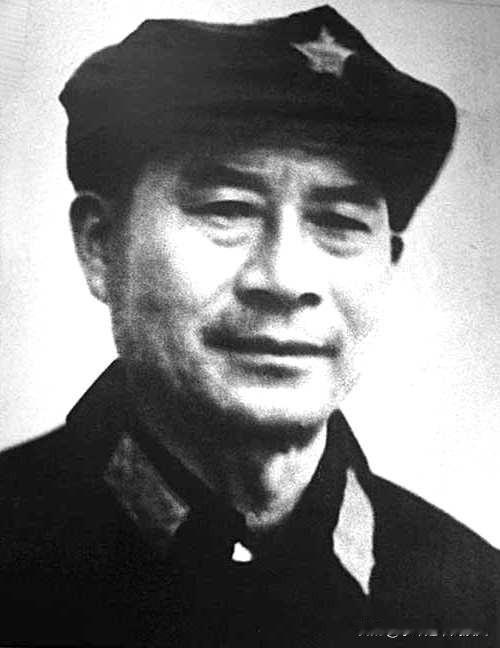 熊国炳（1899—1960），原名熊廷南，1899年10月8出生于四川