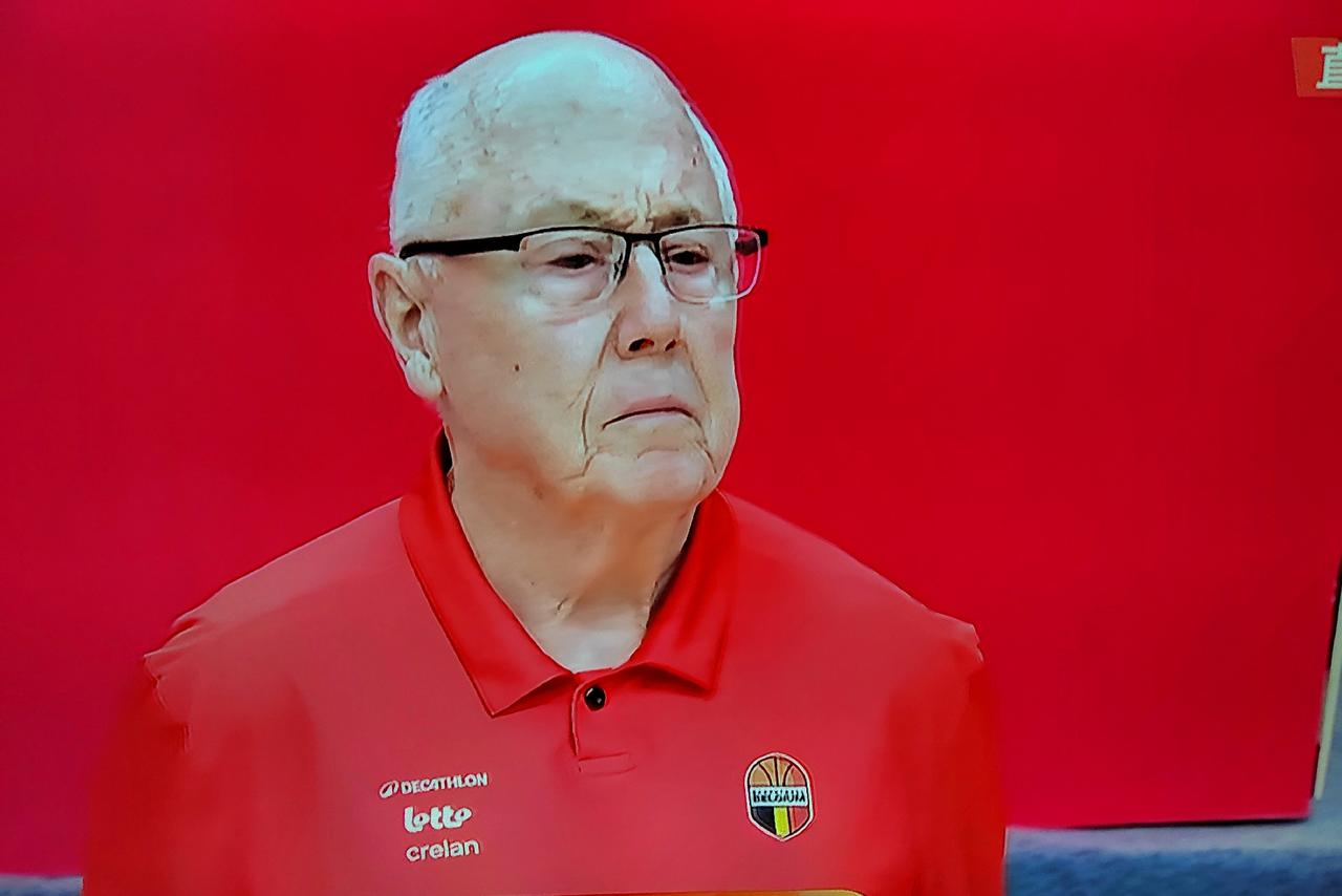 武汉女篮世界杯预选赛十大之最：1、平均身高第一名：中国女篮，1.90米2、