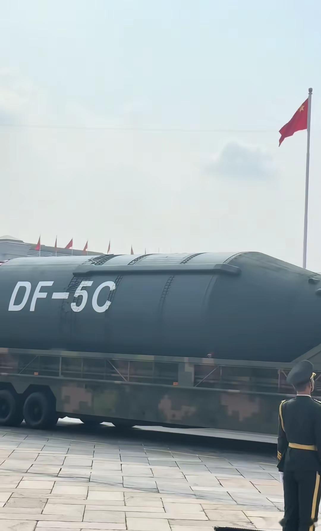 什么2000公里，5000公里，12000公里，15000公里。DF一5C连飞行