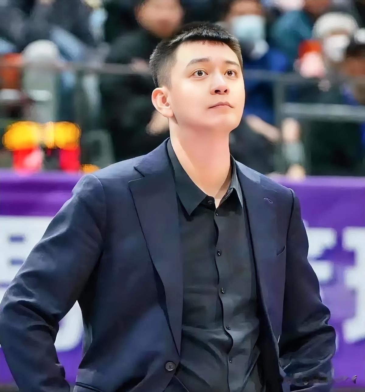 就在今天，12月27日传来了辽篮客战北控队的新消息，杨鸣亲承选择性放弃，赵继伟复