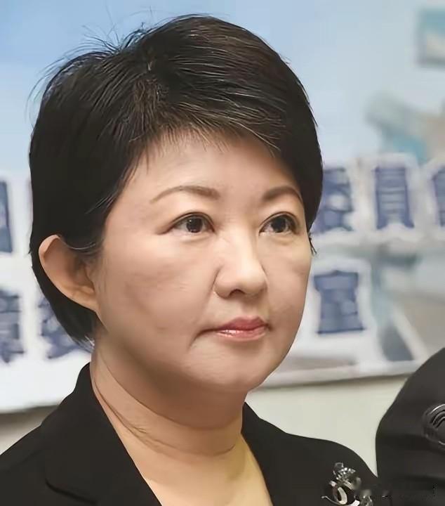 台中去德国谈生意，卢秀燕在国会脱口而出“捍卫国家决心”。这次真的太气人了。卢