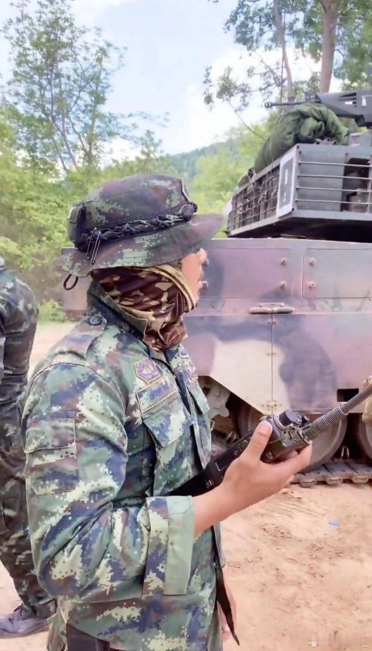 泰军的VT-4主战坦克今天首次出现在泰柬边境地区泰国柬埔寨在边境交火​​​