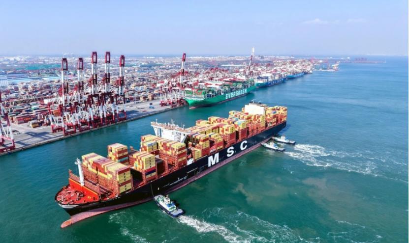 美国天塌了！今年4月，中国同新卖家签订合同，一年180万吨。特朗普得知后，赶紧撤