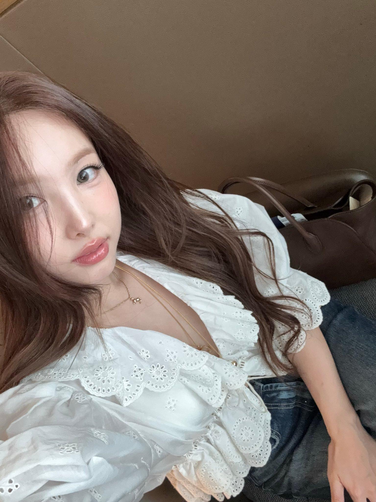 萌兔一枚🐰✨*林娜琏​​​